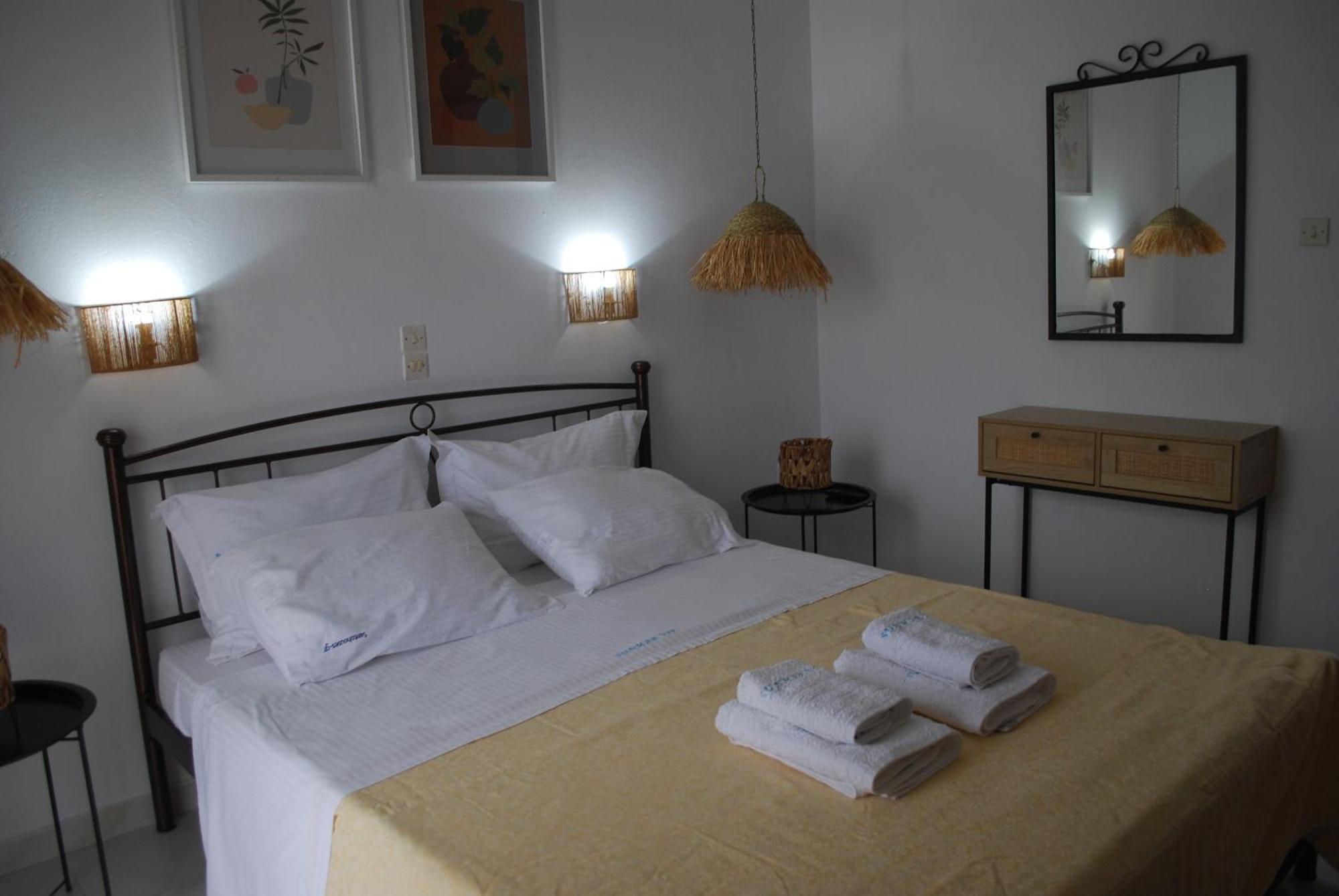 Sunset Rooms Agia Marina  Екстер'єр фото