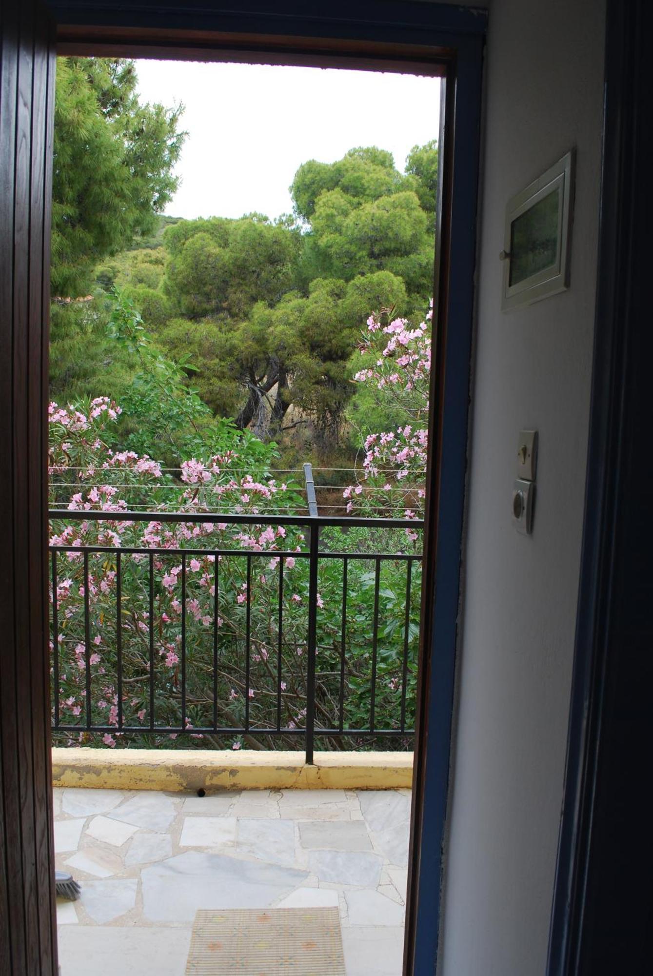 Sunset Rooms Agia Marina  Екстер'єр фото