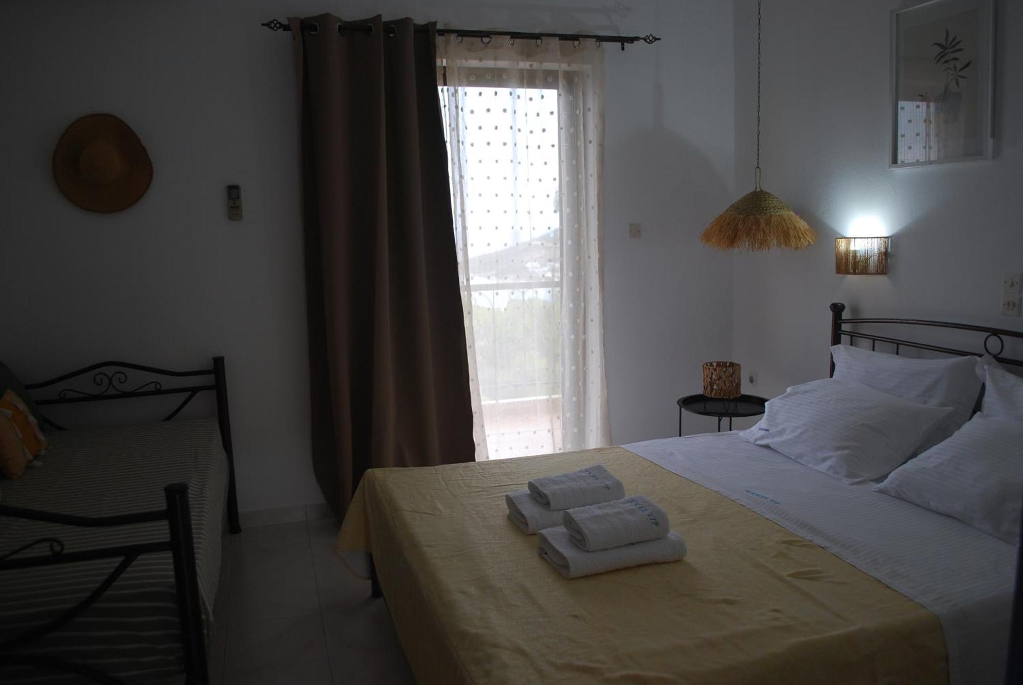 Sunset Rooms Agia Marina  Екстер'єр фото