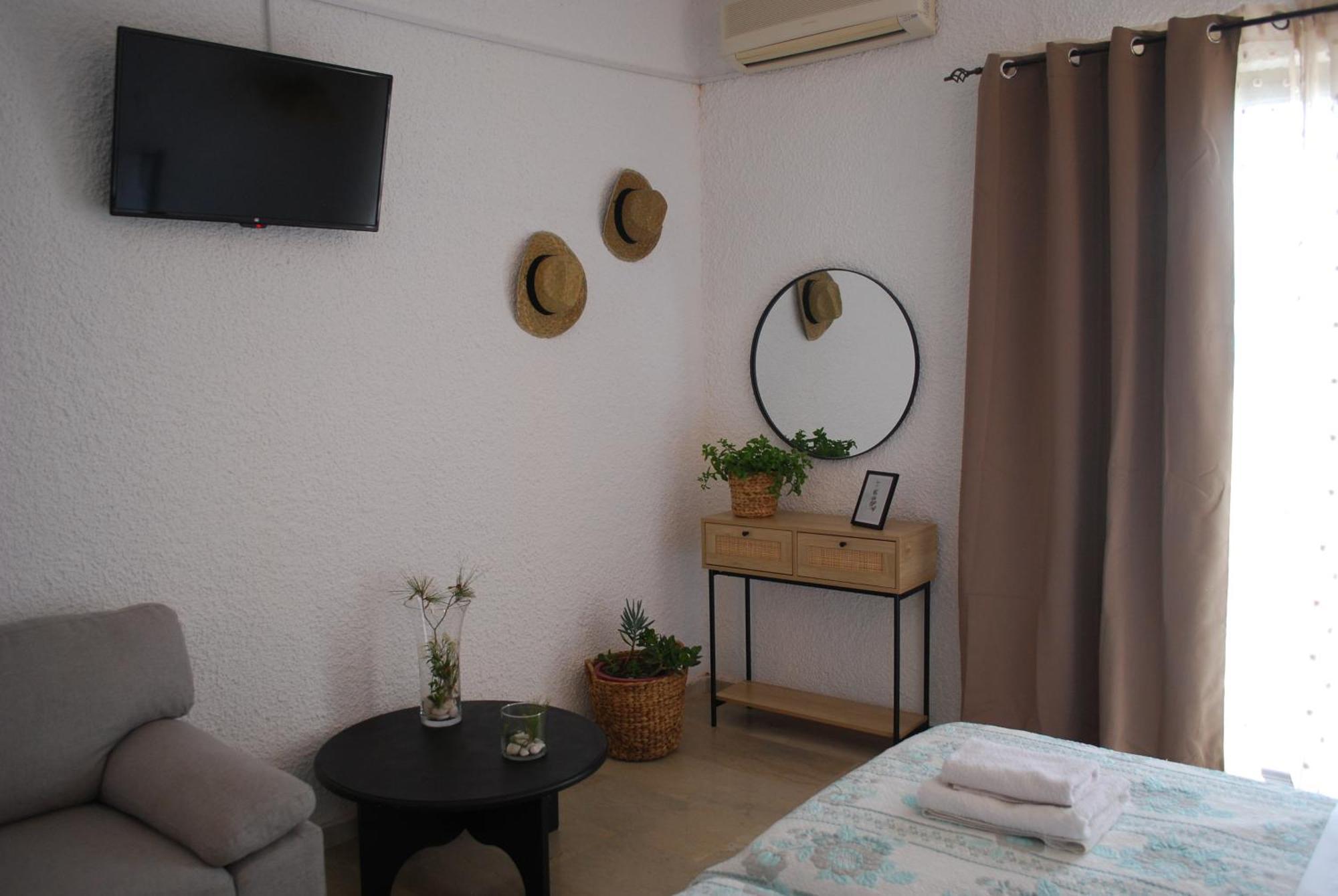 Sunset Rooms Agia Marina  Екстер'єр фото