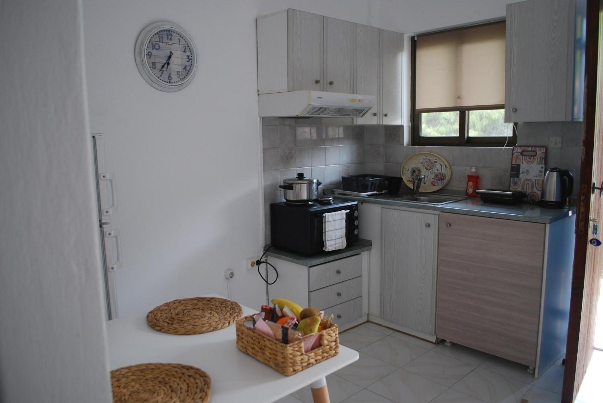 Sunset Rooms Agia Marina  Екстер'єр фото